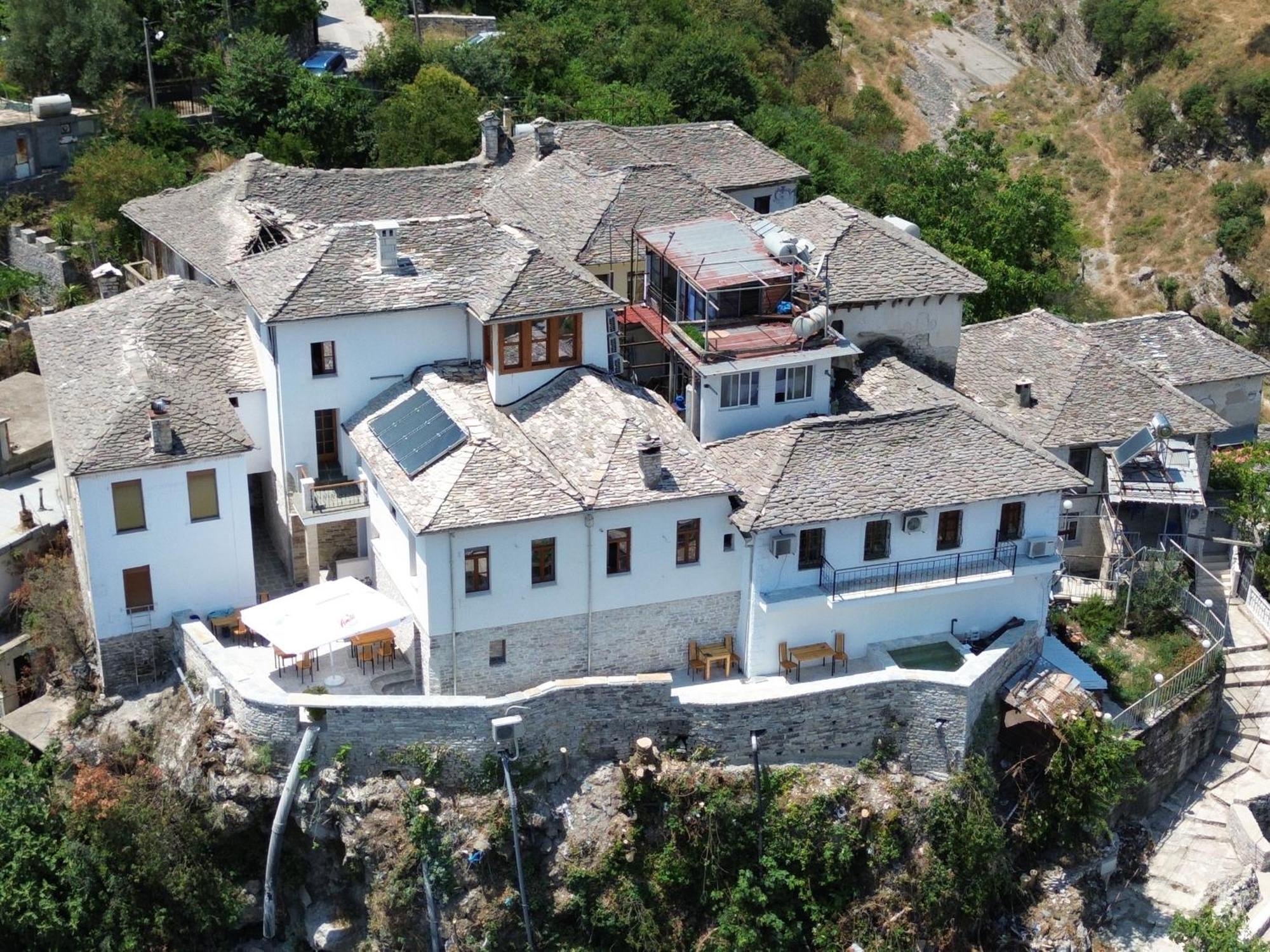 Aqueduct Inn Gjirokastër Exterior foto